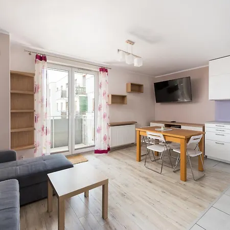 Wawrzyszewska 2-Bedroom Apartment Warsaw Exterior photo