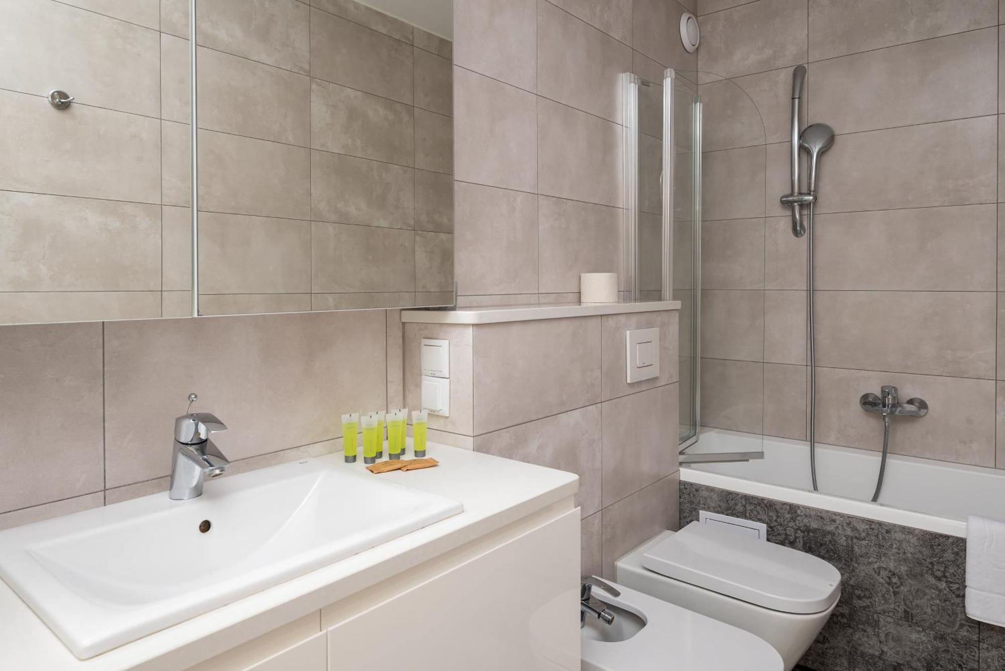 Wawrzyszewska 2-bedroom * Varšava